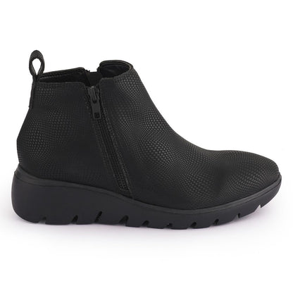 Comfort Slip on Ankle Boots N21250